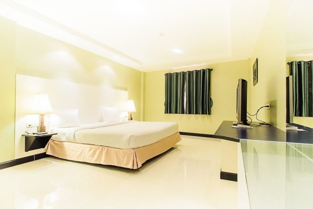 Fourteen Again Pattaya Luaran gambar